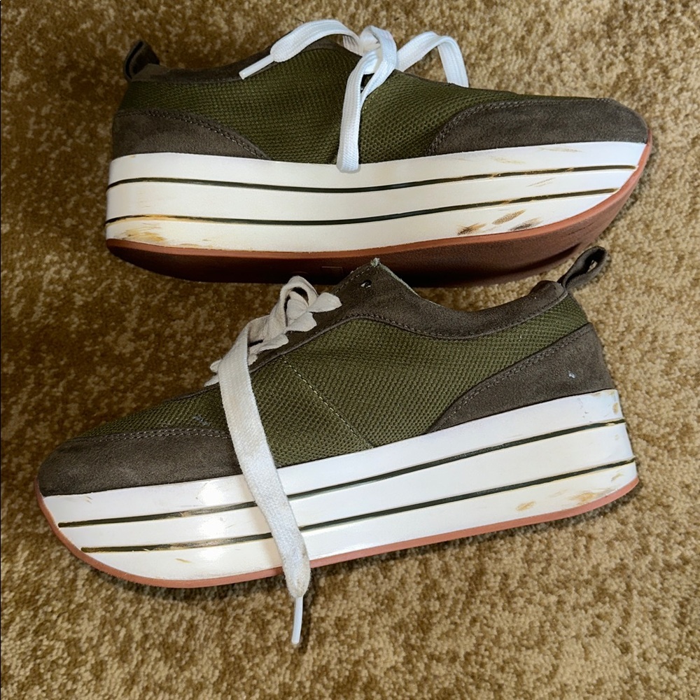 ZARA Basic collection Green and White Platform Sn… - image 8